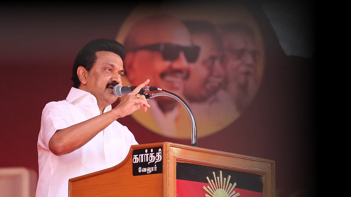 ”சூப்பர் ஸ்டாராக தி.மு.க-வின் தேர்தல் அறிக்கை.. விழி பிதுங்கி நிற்கும் பழனிசாமி” : முரசொலி தலையங்கம்!