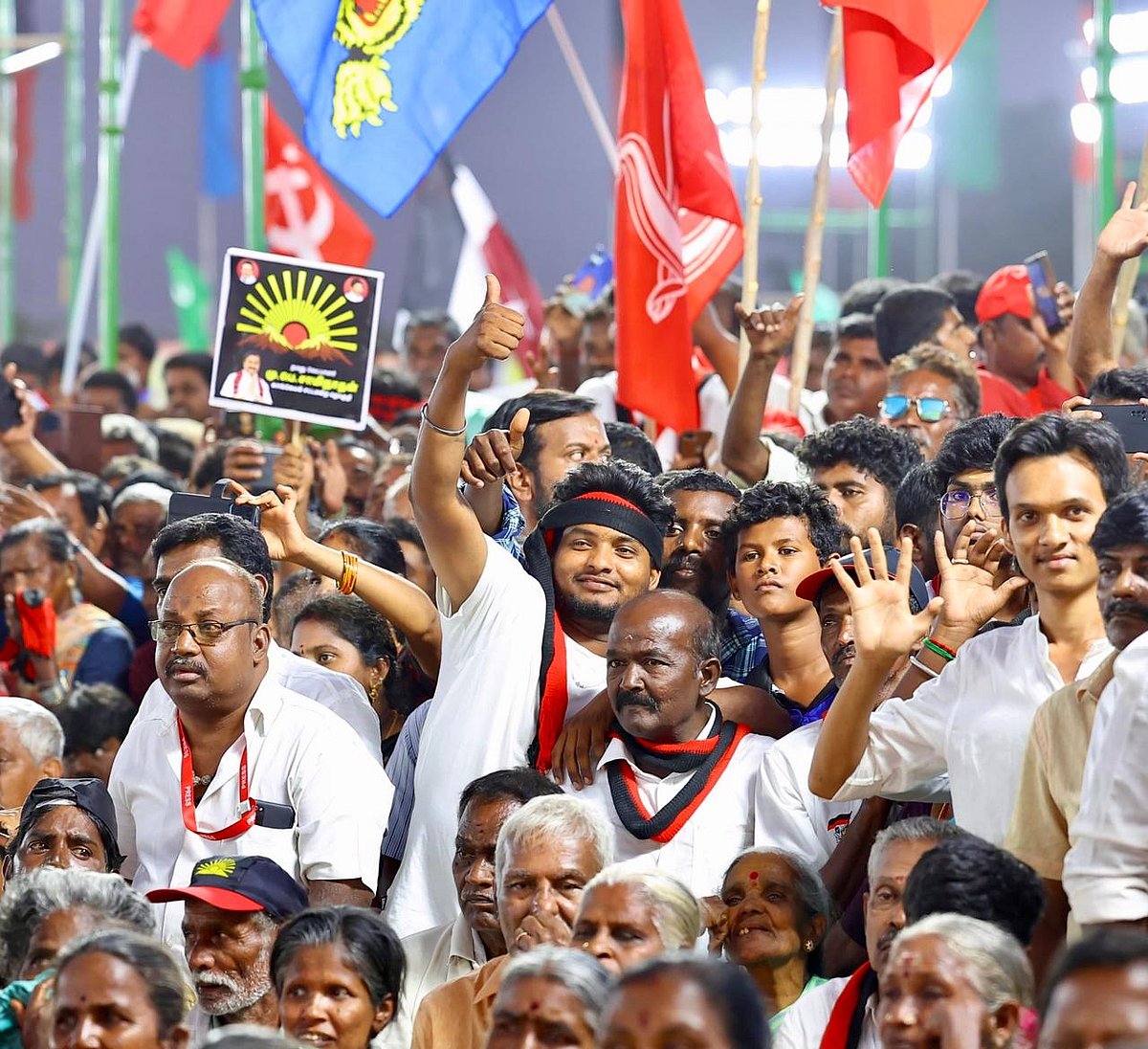 “இனி தப்பாட்டம் என்னோடு ஆடாதே, அட அப்புறமா குட்டுப்பட்டு ஓடாதே!” : திருப்பூரில் முதலமைச்சர் பிரச்சார உரை!