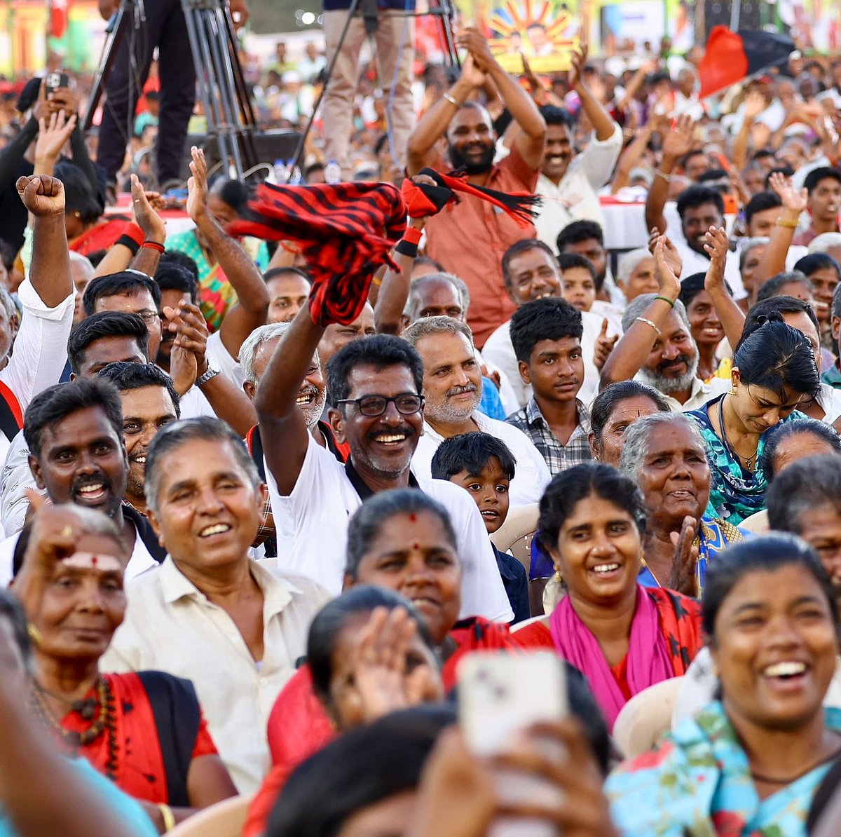 “இனி தப்பாட்டம் என்னோடு ஆடாதே, அட அப்புறமா குட்டுப்பட்டு ஓடாதே!” : திருப்பூரில் முதலமைச்சர் பிரச்சார உரை!