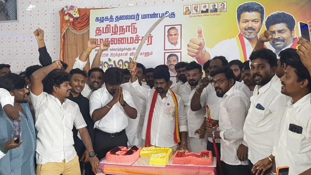 ரவுடிபோல் வாளால் கேக் வெட்டி பிறந்தநாள் கொண்டாடிய த.வெ.க MLA : பொதுமக்கள் அதிர்ச்சி!