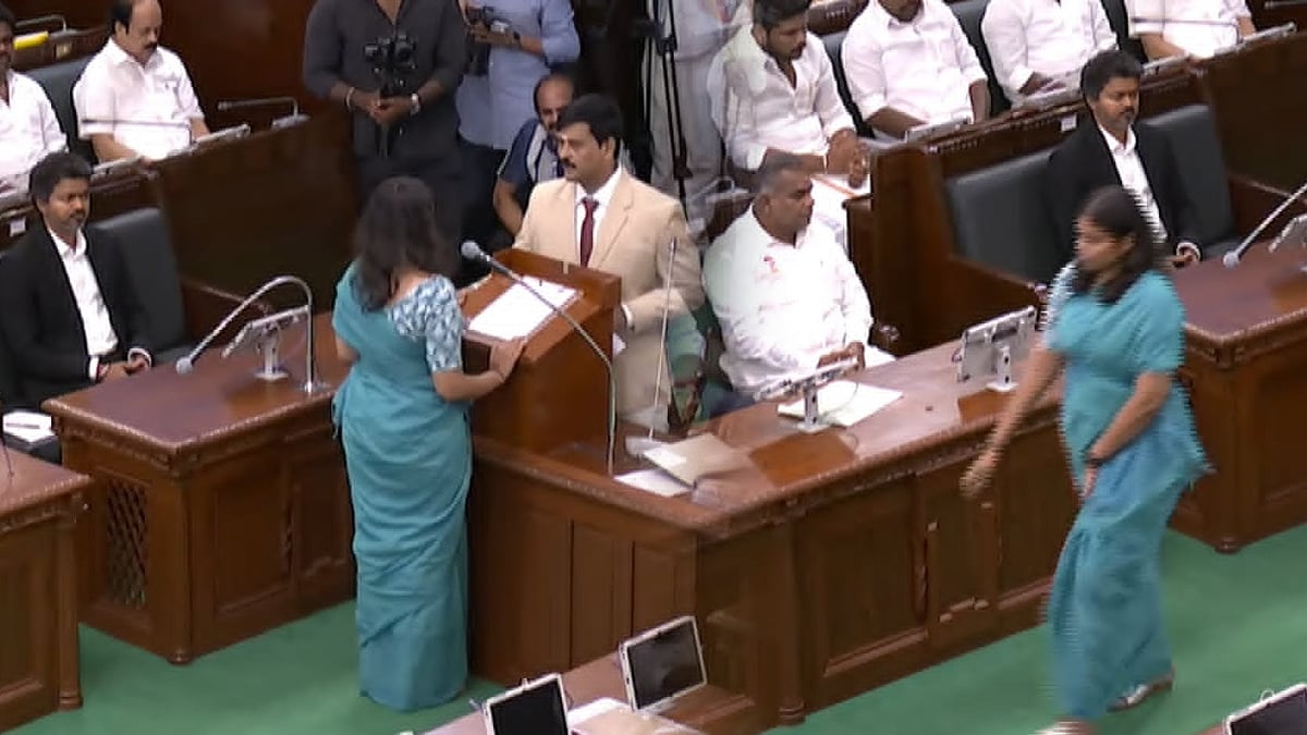 மறந்துட்டியா..?! - வெற்றி சான்றிதழை மறந்த தவெக பெண் அமைச்சர்.. பதவியேற்காமல் அனுப்பி வைக்கப்பட்ட சோகம்!