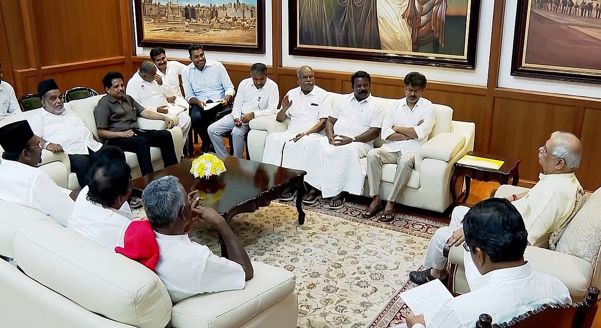 “தி.மு.க. கூட்டணி கட்சிகள் தயவோடுதான் புதிய ஆட்சி” : விஜய்க்கு நினைவூட்டிய முரசொலி!