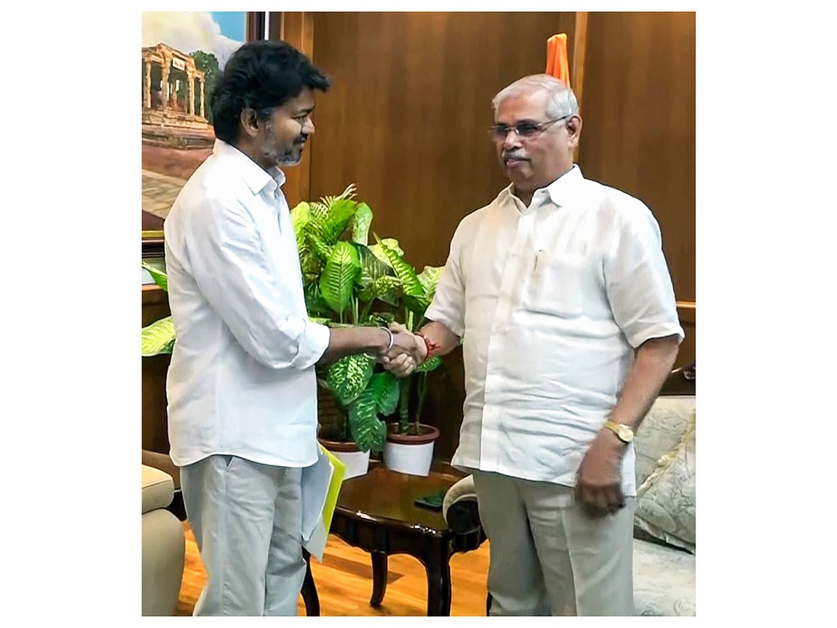 ஆளுநர் சொன்னதற்கு எல்லாம் தவெக தலையாட்டி விட்டது : பிறகு எதற்கு முரண்டு பிடிக்கப் போகிறார்? - முரசொலி!