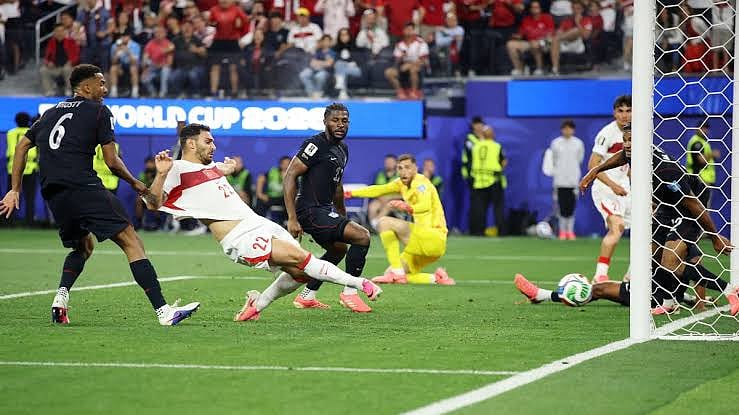 FIFA உலகக் கோப்பை: தோற்றாலும் போராடுவோம்; அமெரிக்காவை வீழ்த்தி பெருமையுடன் விடைபெற்ற துருக்கி!