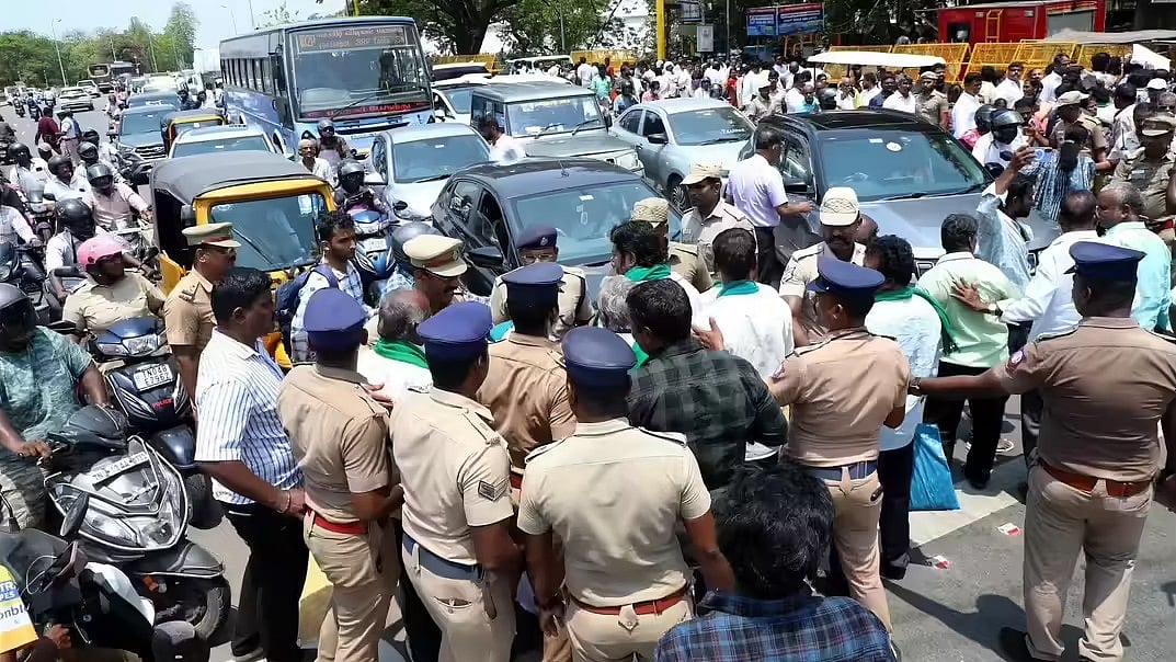 “வாக்குறுதியை நிறைவேற்றாத தவெக.. விவசாயிகளை ஏமாற்றினால்.. நீடிக்க முடியாது” : திமுக விவசாய அணி கண்டனம்!