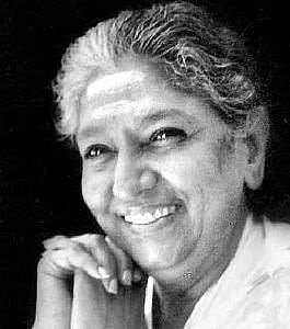 ‘இசை உலகின் மகுடம் எஸ்.ஜானகி காலமானார்.. 17 மொழிகள்.. 40,000+ பாடல்கள்.. காலத்தால் அழியாத குரல்’