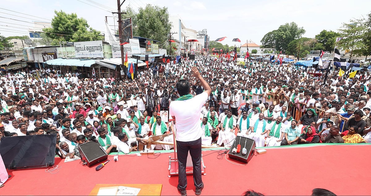 “கடந்த 5 ஆண்டுகளாக தண்ணீர் வந்தது... ஆனால் இந்த ஆண்டு?” - விஜயை வறுத்தெடுத்த உதயநிதி ஸ்டாலின்!