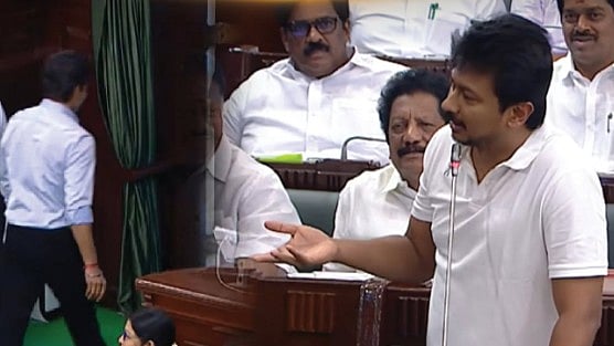 ஓடிப்போய்விட்டார் : பேரவையில் த.வெ.க அரசின் முகத்திரையை கிழித்த எதிர்க்கட்சி தலைவைர் உதயநிதி ஸ்டாலின்!