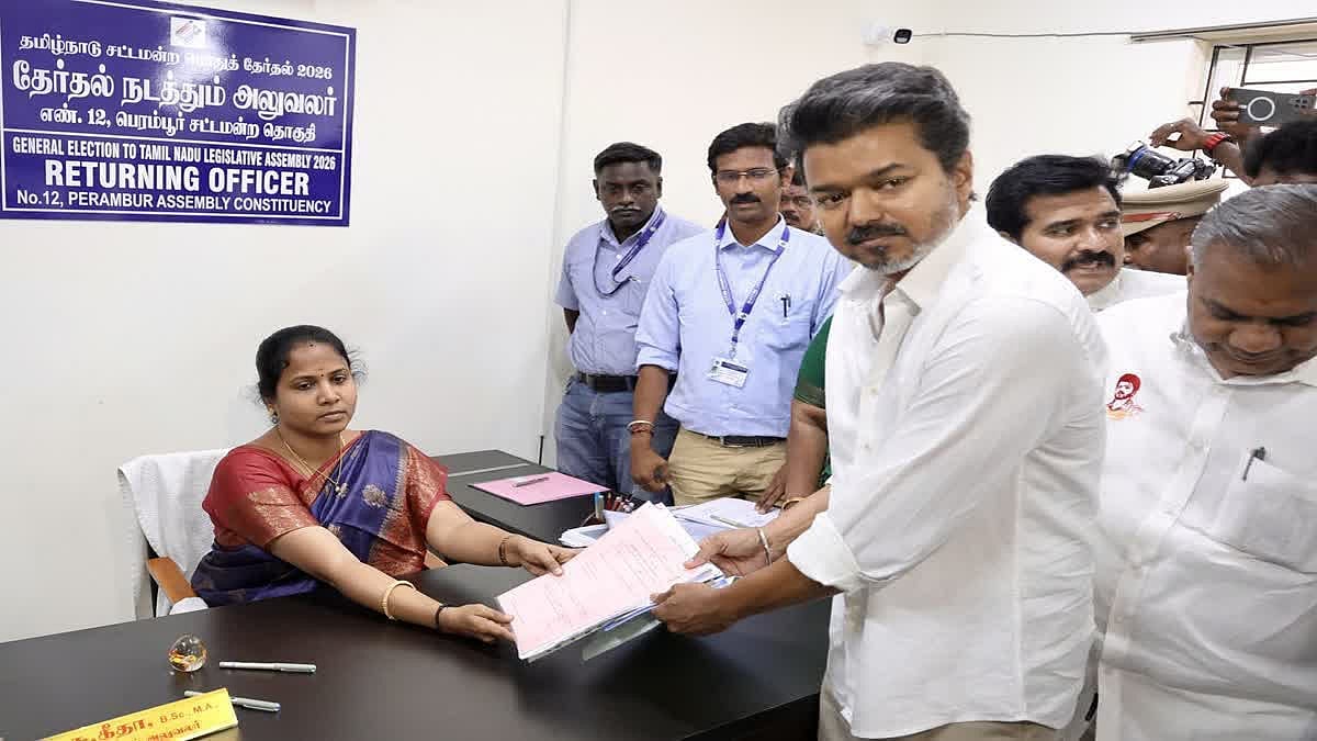“தூயசக்தி விஜய் காலைச் சுற்றும் சொத்து வழக்கு” : முரசொலி தலையங்கம் சொல்வது என்ன?