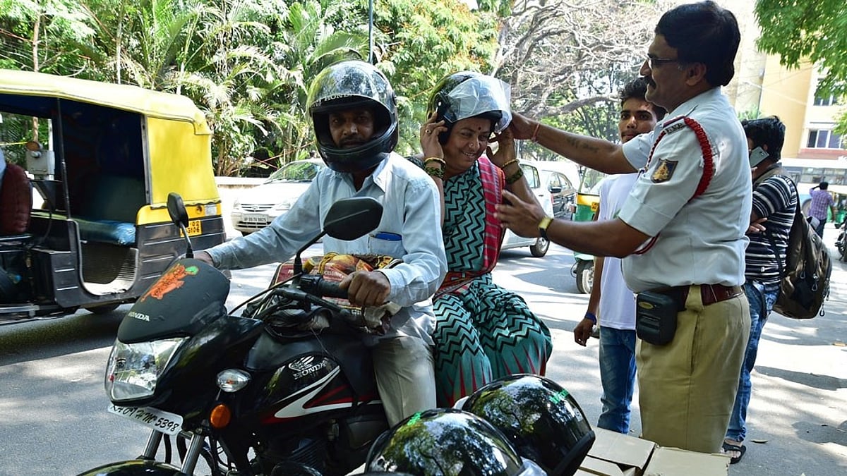 Hyundai launched an awareness campaign for drivers not to use cell ...