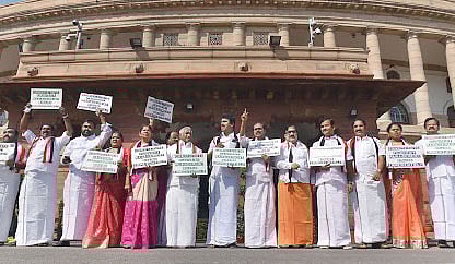 மரபுகளைக் காப்போம்!