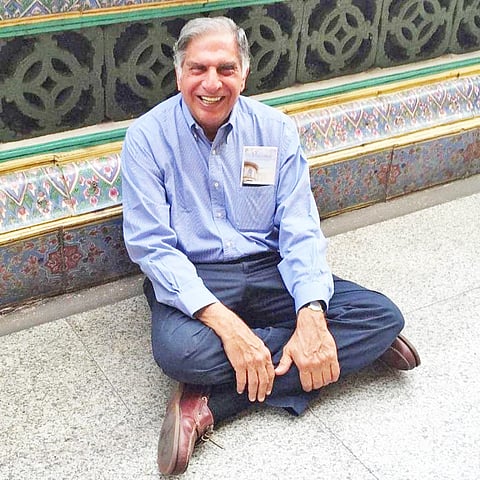 நம்பிக்கையை விதைத்து வளர்த்துக்கொண்டிருப்பவர் .