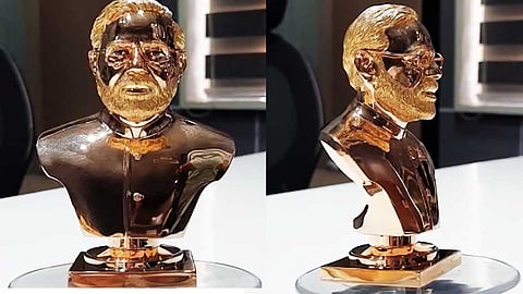 குஜராத் வெற்றியை நினைவுபடுத்தும் பிரதமர் மோடியின் மார்பளவு தங்கச்சிலை!