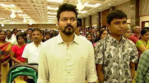 அரசியல் இப்ப வேணாம் நடிகர் விஜய்...  !