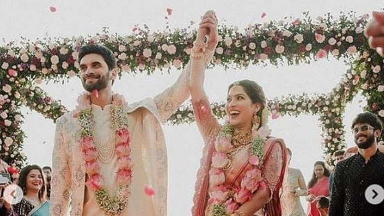 சின்னத்திரை ஜோடிகளான சீரியல் நடிகர்-நடிகை.. யார் தெரியுமா?