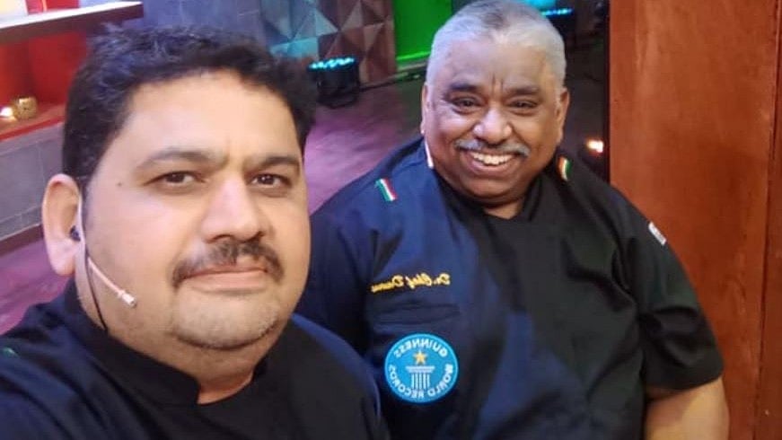 குக்வித் கோமாளி ஷோவில் இருந்து விலகும் நடுவர்... அவரே போட்ட போஸ்டால் ரசிகர்கள் அதிர்ச்சி!