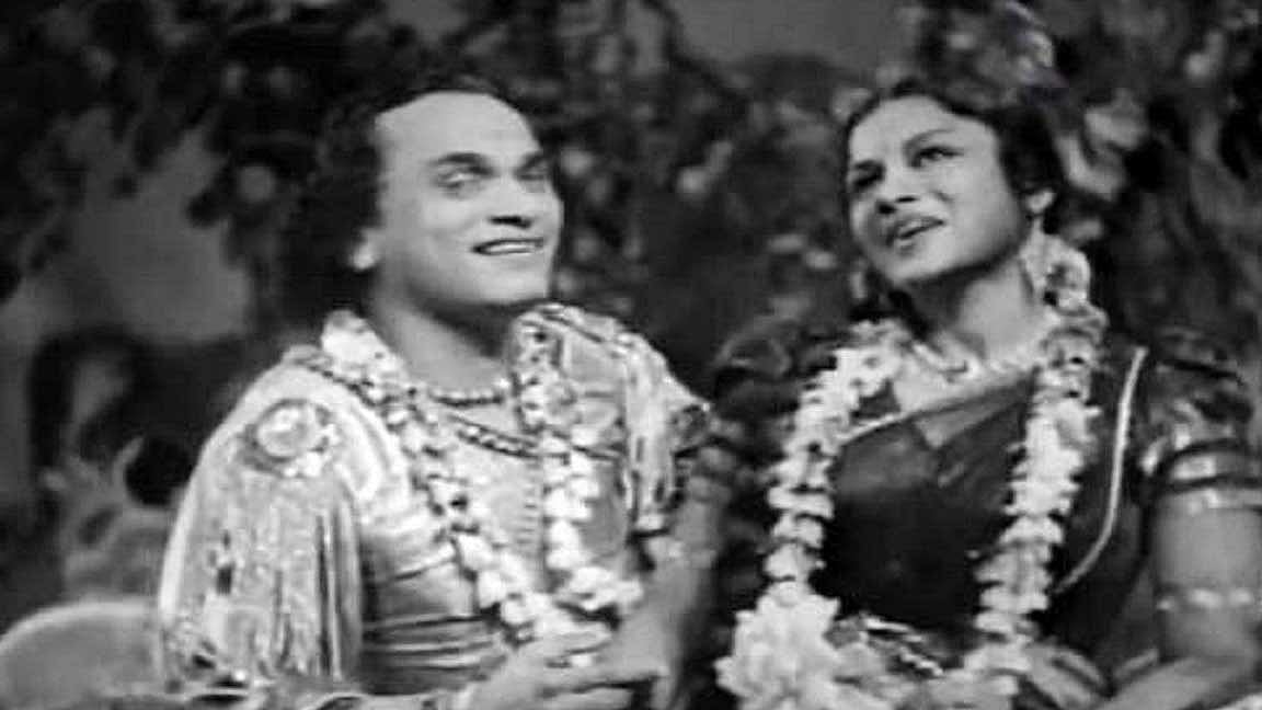 ரிவர்ஸ் கியர் 5.0 -தமிழ்த் திரையுலகின் பரிணாம வளர்ச்சி!