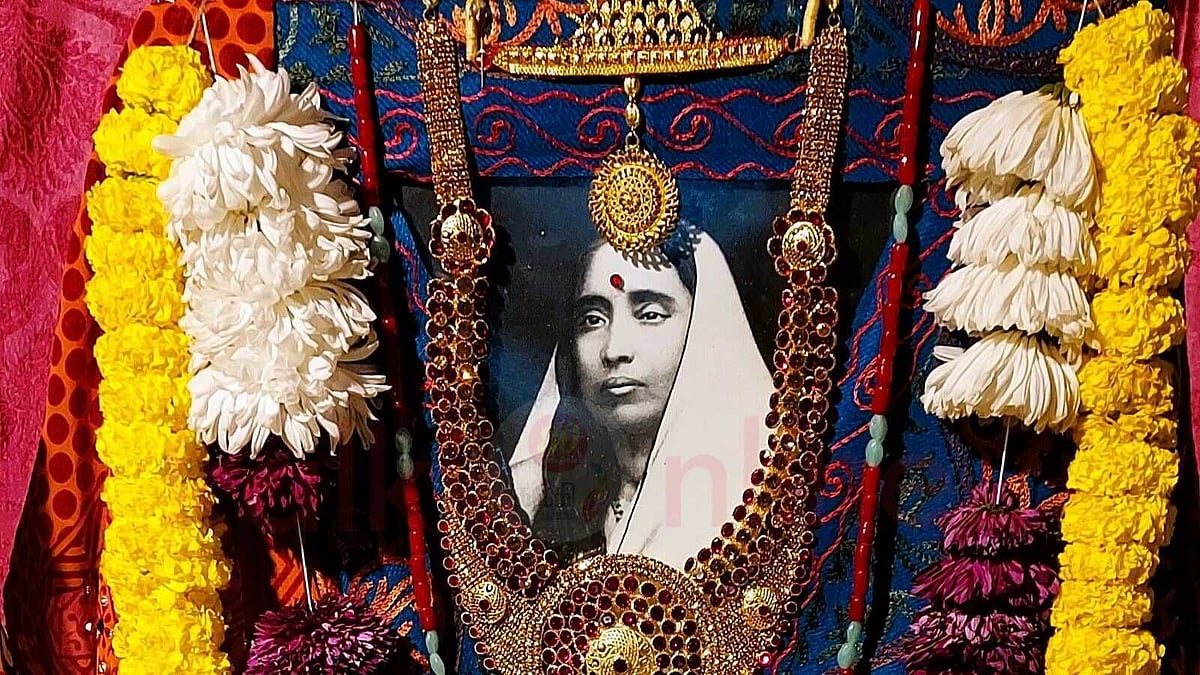 அன்னை சாரதா தேவி அருளிய ஆன்மிகத் துளிகள்!