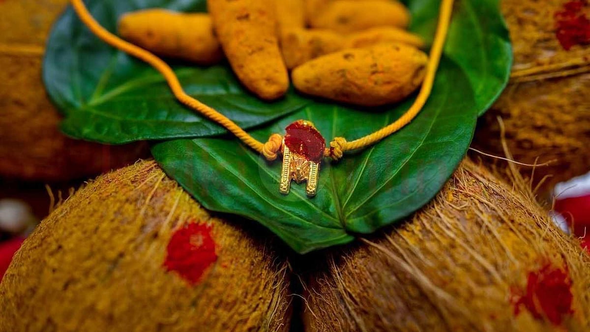 பெண்கள் மஞ்சள் கயிற்றில் தாலி அணிவதன் தாத்பரியம் இதுதான்!