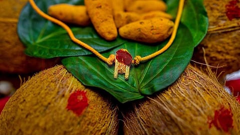 Manjal Kayiru Thali Magathuvam