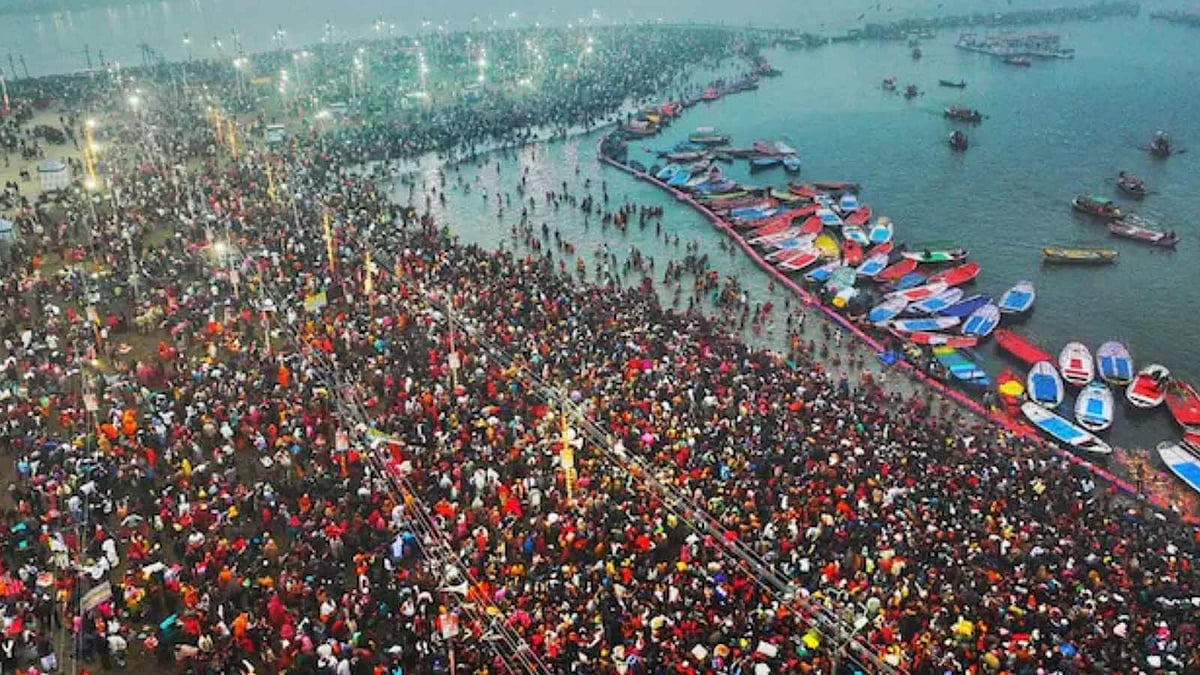 சிவராத்திரிக்கான புனித நீராடலுக்குப் பிறகு இன்றுடன் மகா கும்பமேளா நிறைவு