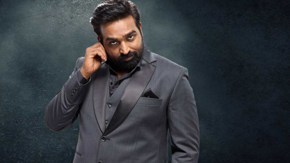 பிக்பாஸ் நிகழ்ச்சியின் அடுத்த தொகுப்பாளர் யார்? குழப்பத்தில் ரசிகர்கள்!