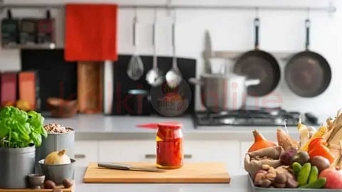 5 things you should never keep in the kitchen by mistake