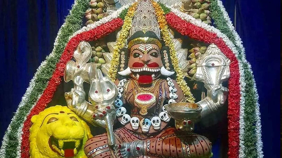 ஆணவம் தொலைத்து அருள் புரிவார் திருபுவனம் சரபேஸ்வரர்!