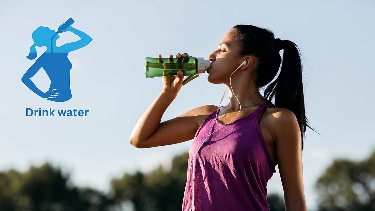 கோடைக் காலத்தில் நலமுடன் இருக்க, ஒருவர் எவ்வளவு தண்ணீர் குடிக்க வேண்டும்?  