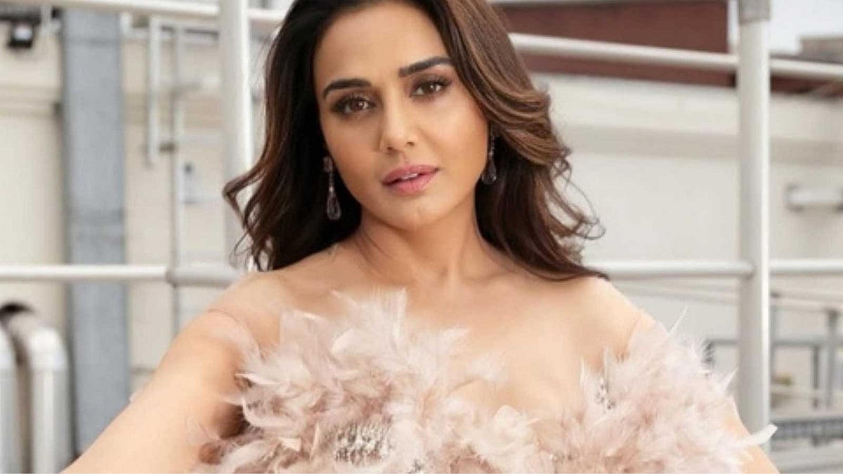 இறந்துப்போன ராணுவ வீரர்களின் மனைவிகளுக்கு ரூ1.10 கோடி நிதியுதவி வழங்கிய ப்ரீத்தி ஜிந்தா!