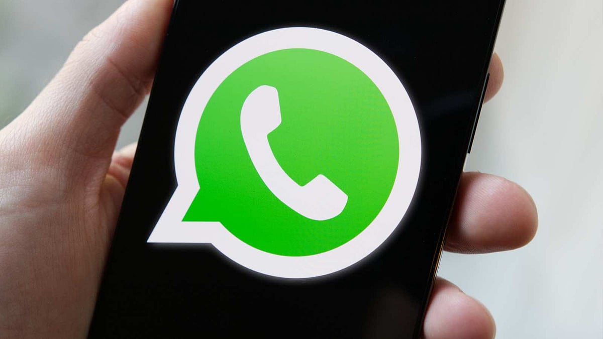 வாட்ஸ்அப்பில் மெசேஜை தப்பா அழிச்சிட்டீங்களா? பதறாதீங்க... அதைத் திரும்பக் கொண்டுவர ஒரு மேஜிக் இருக்கு!