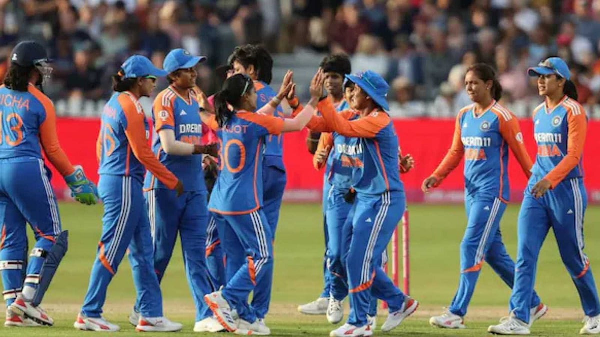 இங்கிலாந்திற்கு எதிரான இரண்டாவது டி20 ஆட்டத்திலும் தனது ஆதிக்கத்தை நிலைநிறுத்தியது இந்தியா! 