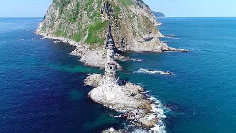 nuclear-powered lighthouses)