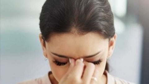 Why do eyes twitch?