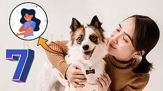 A woman take care her dog 