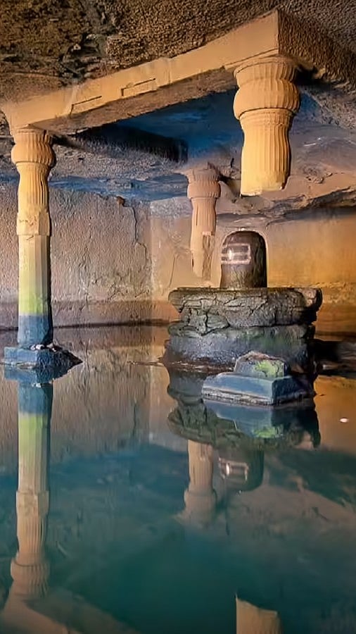 கடவுளின் புதிர்கள்: இந்தியாவின் 10 நம்பமுடியாத மர்மக் கோவில்கள்!