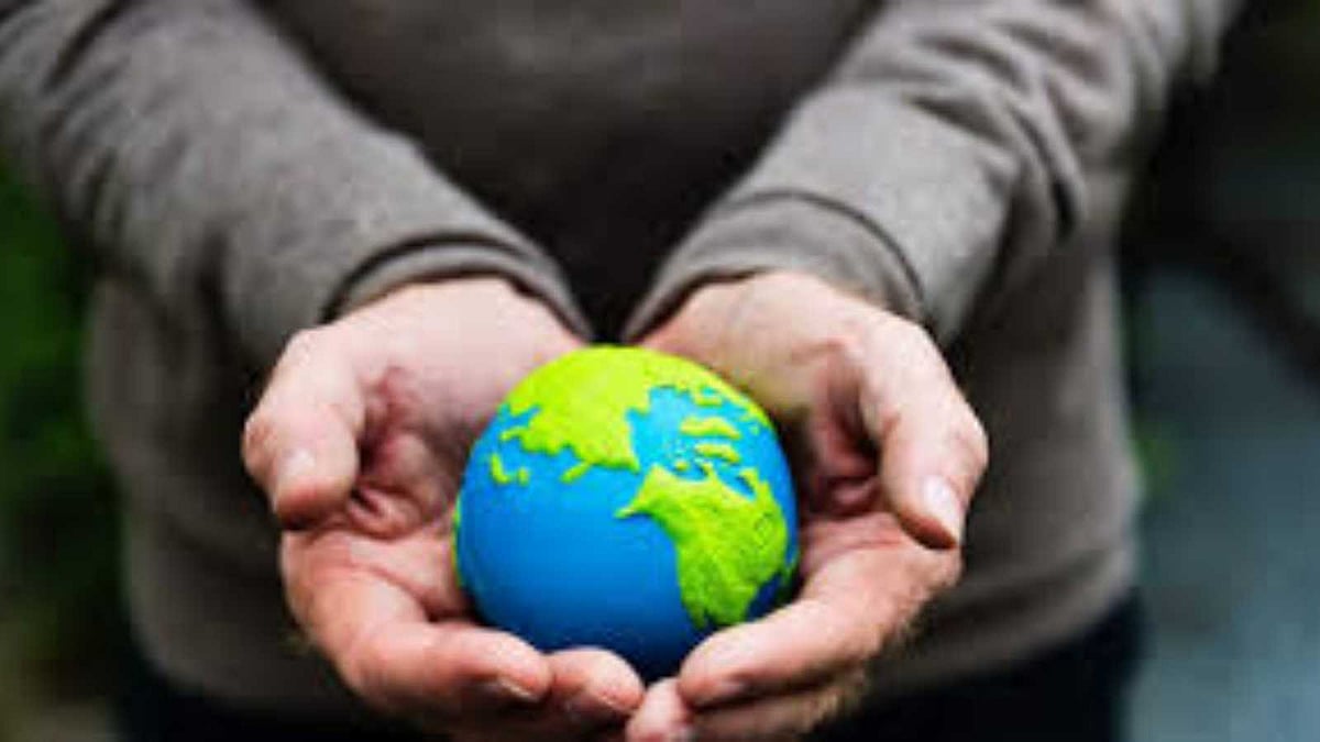 உலகை உள்ளங்கையில் அடக்கிய இணையம்: உங்களுக்குத் தெரியாத ரகசியங்கள்!