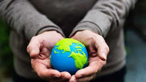 The Internet that holds the world in the palm of your hand