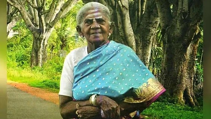 'சாலுமரத' திம்மக்கா : குழந்தை வரம் கிடைக்கவில்லை... பிள்ளைக்காக மரத்தைச் சுற்றினாள்... மரத்தையே பிள்ளையாக்கினாள்! 