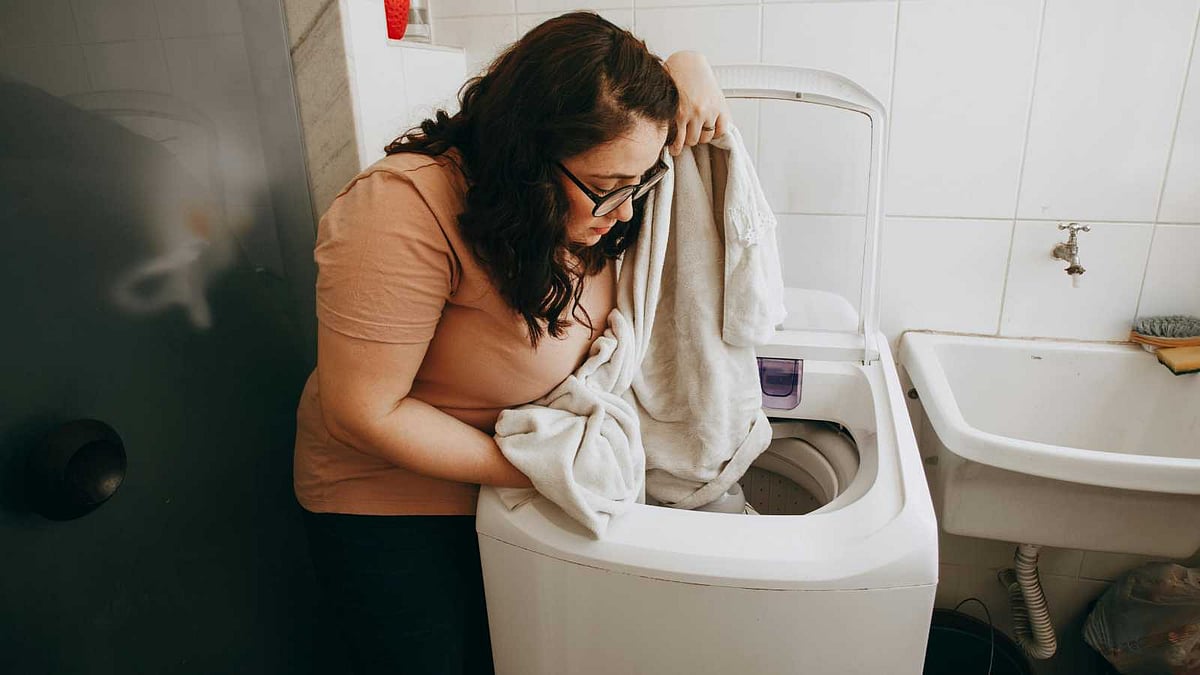 வாஷிங் மெஷினில் துர்நாற்றமா? பிளாக் மோல்டை நீக்கி, பளபளப்பாக்க ஈஸி டிப்ஸ்!