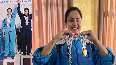 Powerlifting Pragathi winning 4 medals