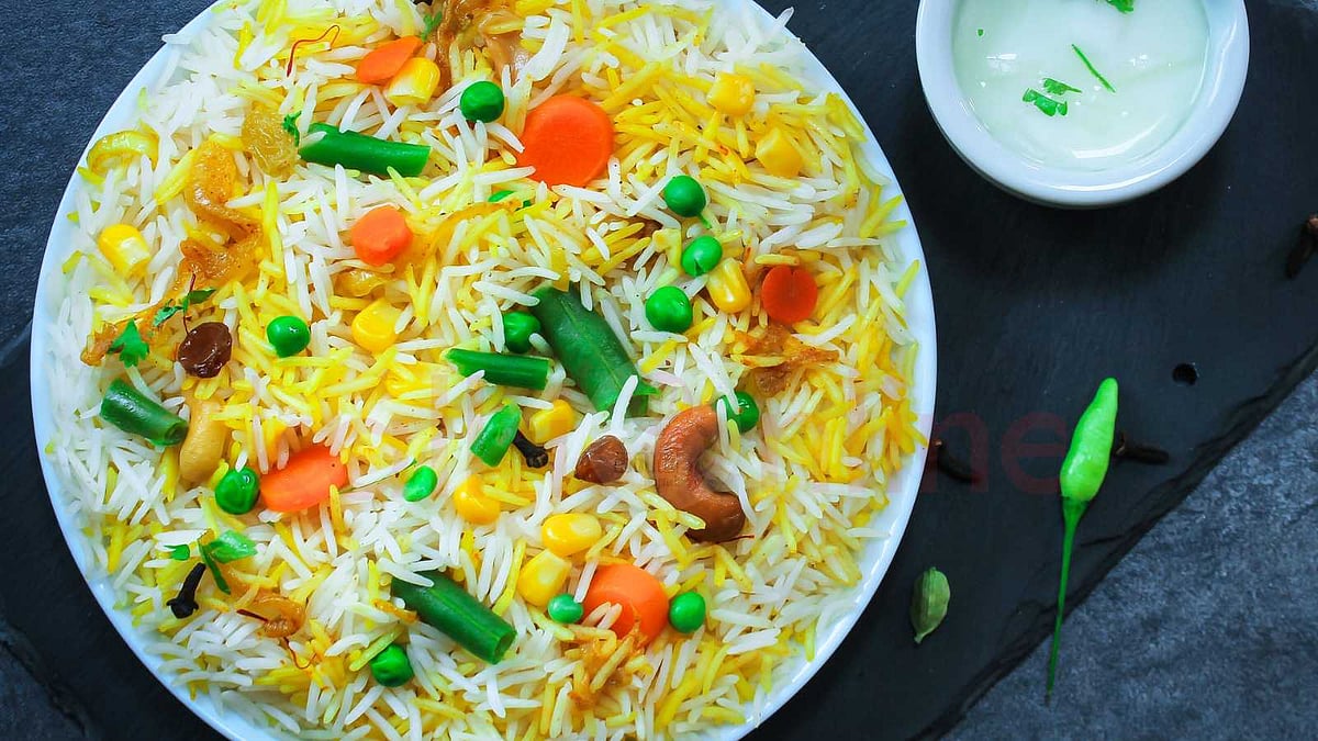 தேங்காய்ப் பால் சுவையுடன்: பச்சை பட்டாணி புலாவ் எளிய செய்முறை!