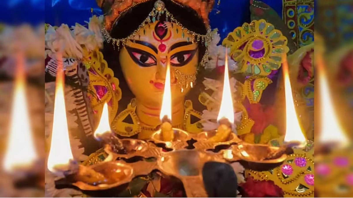 மார்கழி மாதம் தவறாமல் விளக்கேற்றுங்கள்: சகல சௌபாக்கியங்களும் உங்களைத் தேடி வரும்!