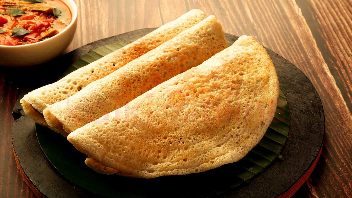 நாவூறும் சுவையில் கிரிஸ்பி பொட்டேடோ தோசை - செய்வது எப்படி?