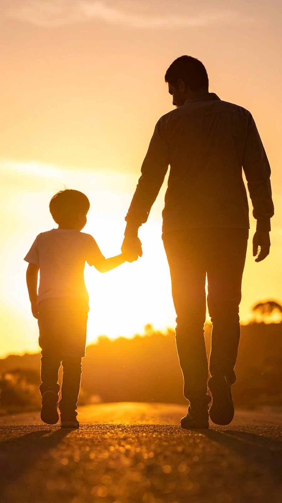 தந்தை மகனுக்குக் கற்றுக்கொடுக்கும் 10 வாழ்வியல் பாடங்கள்! 