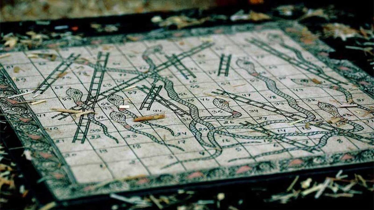 வைகுண்ட ஏகாதசியன்று பரமபதம் விளையாடுவது ஏன் தெரியுமா?