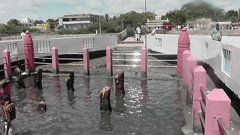 Pithru saba Nivarthi Navapashana Navagraha Temple