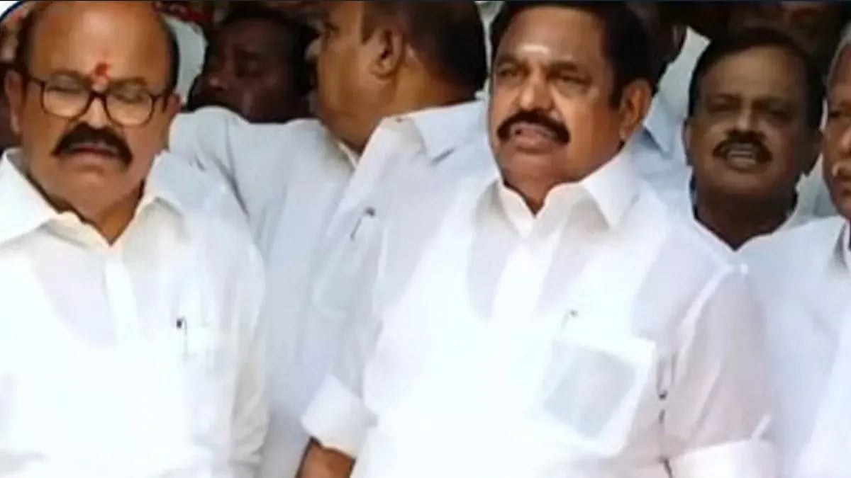 #JUST IN : 2 நிமிட அவகாசம் கூட தர மறுப்பது நியாயமா..? அதிமுகவினர் வெளிநடப்பு..!