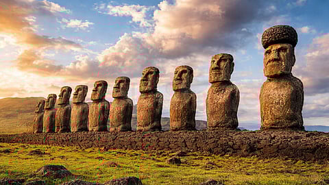 Moai statues