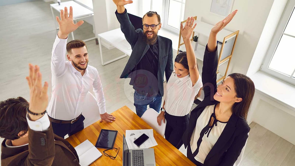 வெற்றி எனும் டானிக்: மற்றவர்க்கும் மருந்தாகும் உங்கள் முன்னேற்றம்!